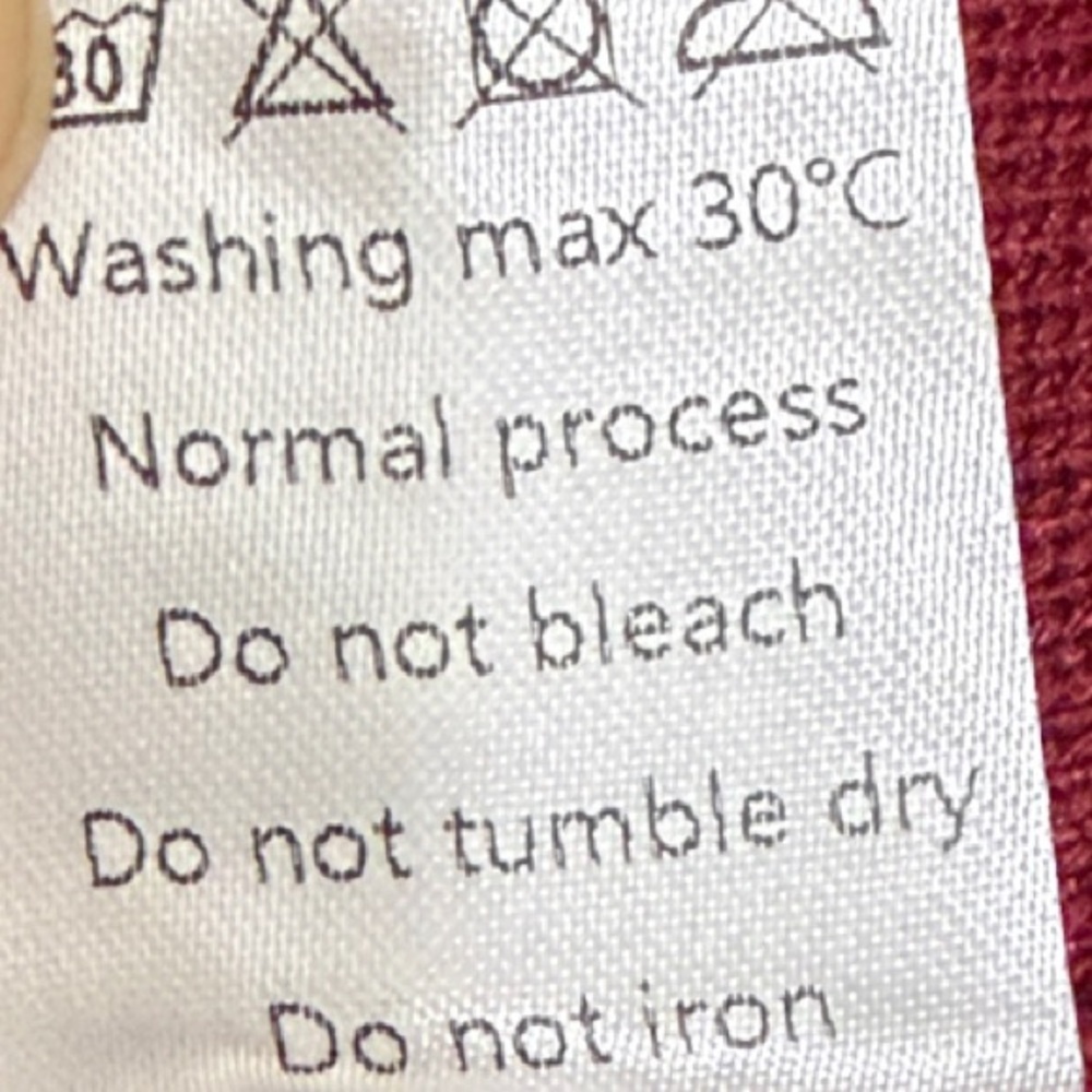 Women's Burgundy Sleeveless Top New without tag - Picture 5 of 9